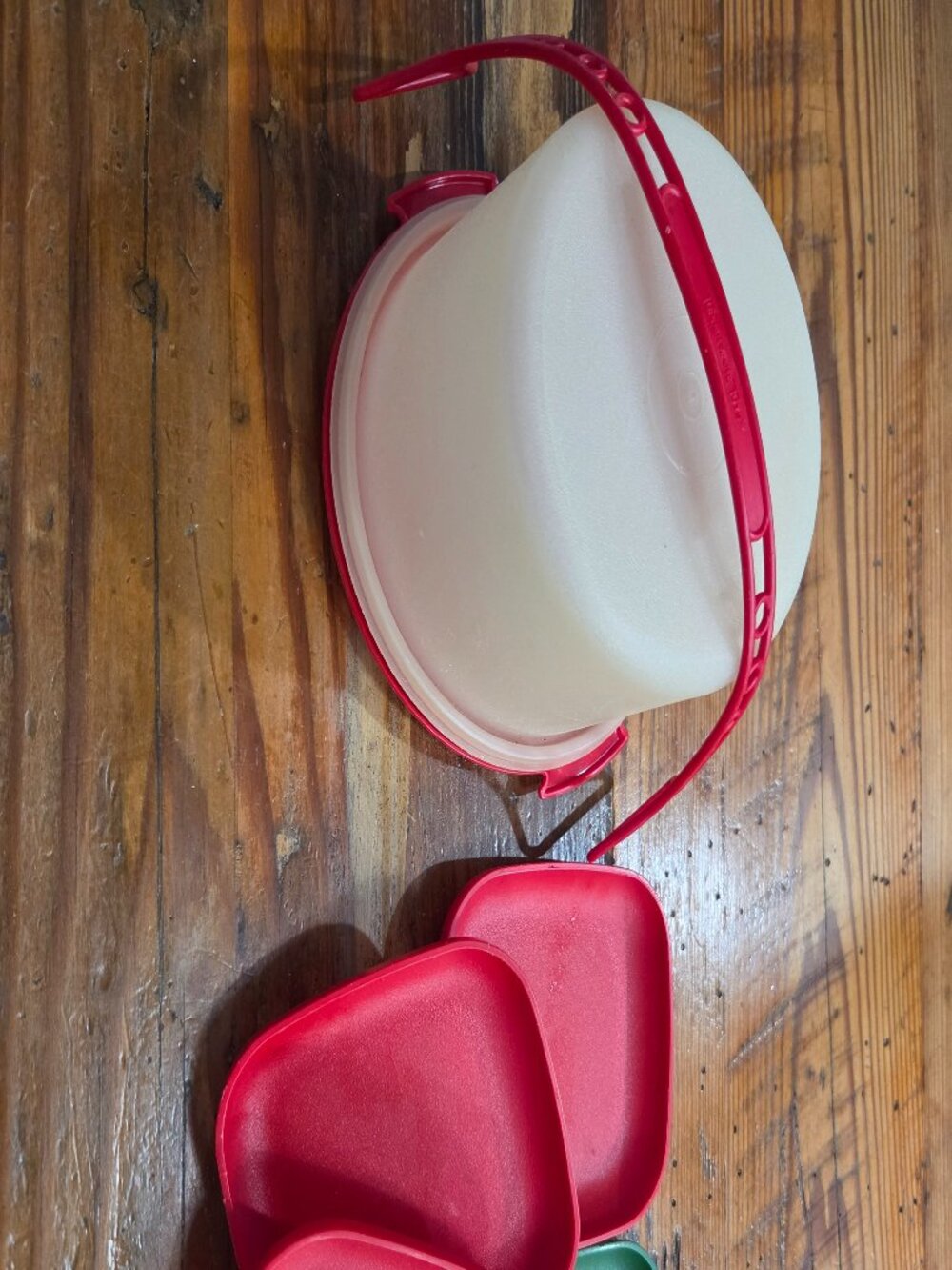 Tupperware Toys Kids Mini Party Set Cake Taker and Plates Red Green Vintage Read